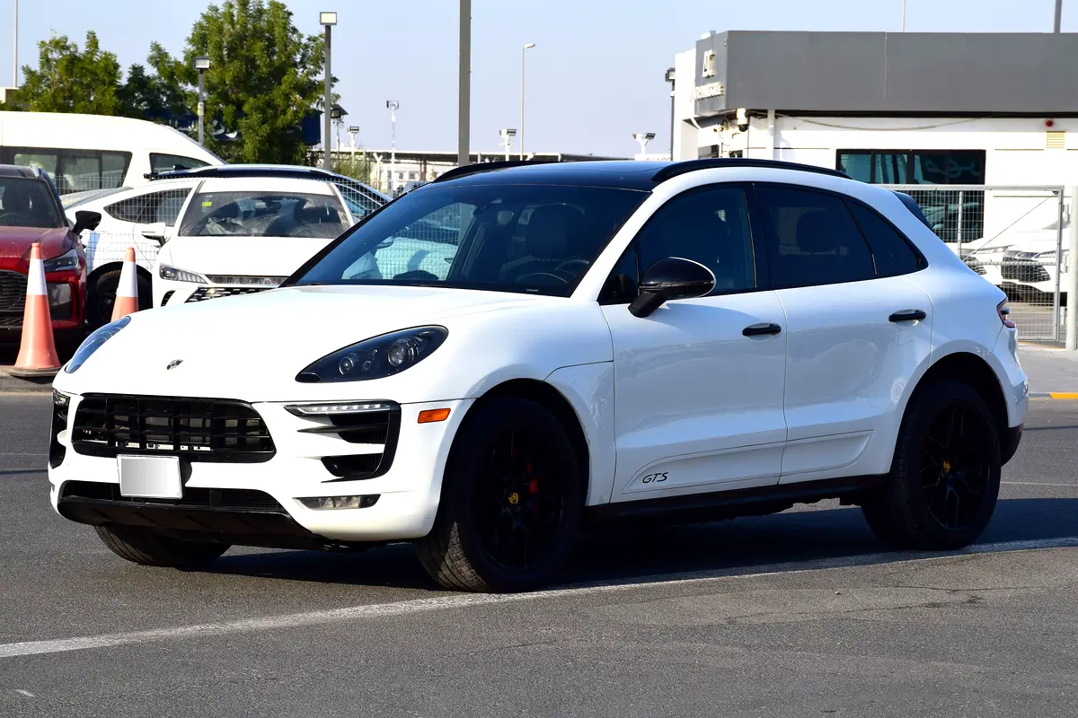 PORSCHE MACAN 2018