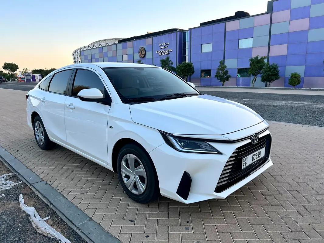 TOYOTA YARIS 2023