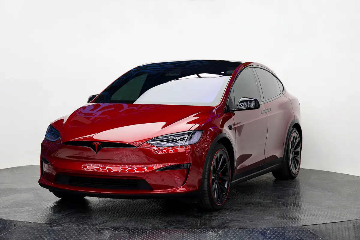TESLA X PLAID 2023