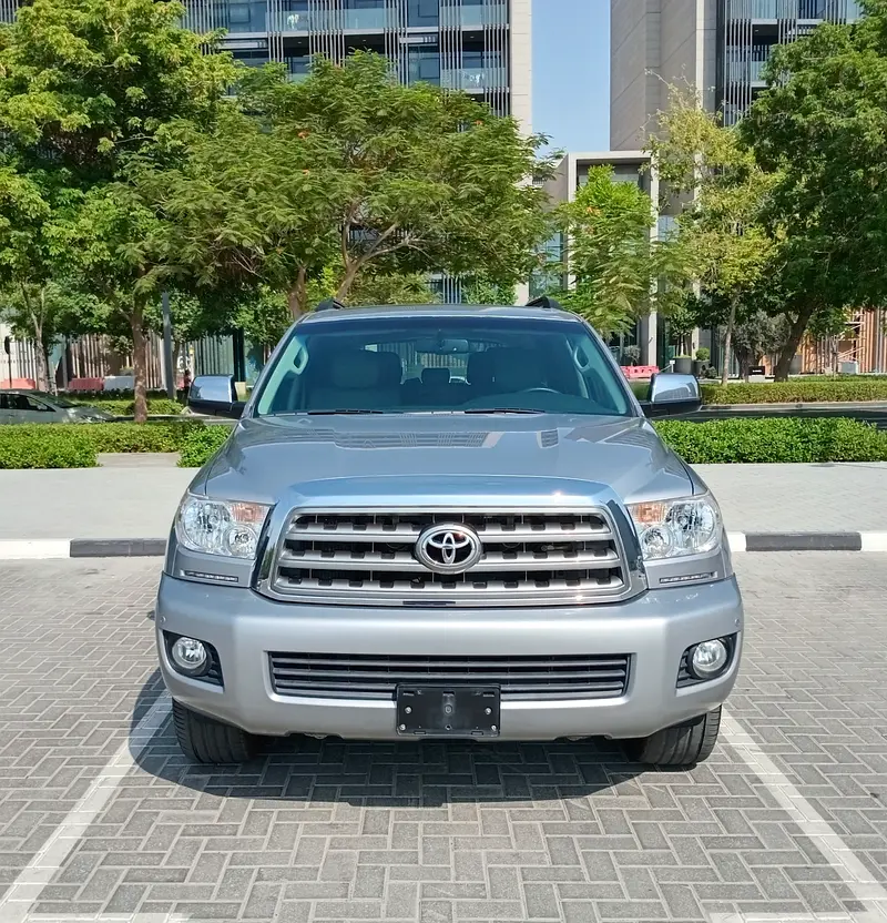 TOYOTA SEQUOIA 2014