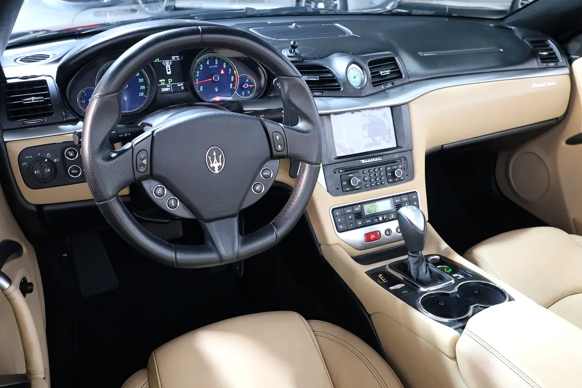 Maserati GranCabrio sport 2015 - photo 7