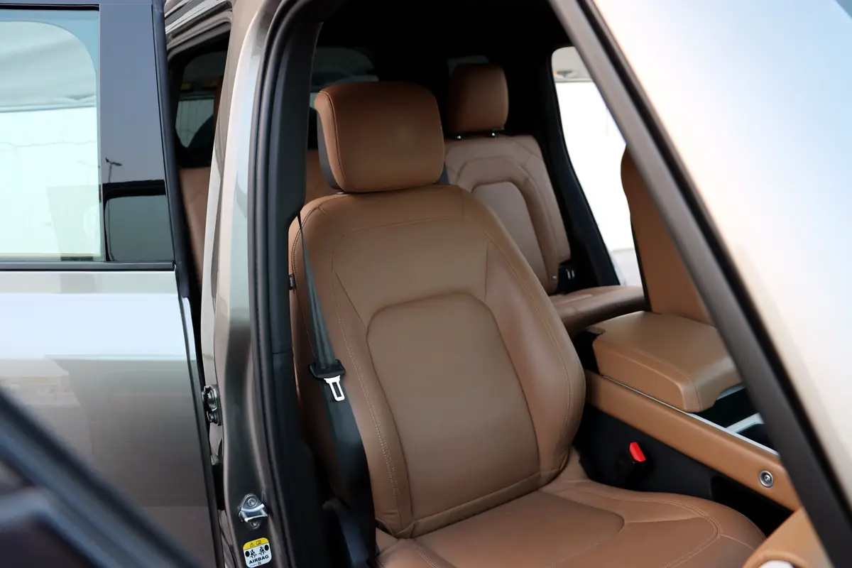 LAND ROVER Defender 110 X-Dynamic HSE 2025 - photo 8