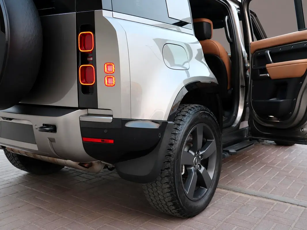 LAND ROVER Defender 110 X-Dynamic HSE 2025 - photo 6