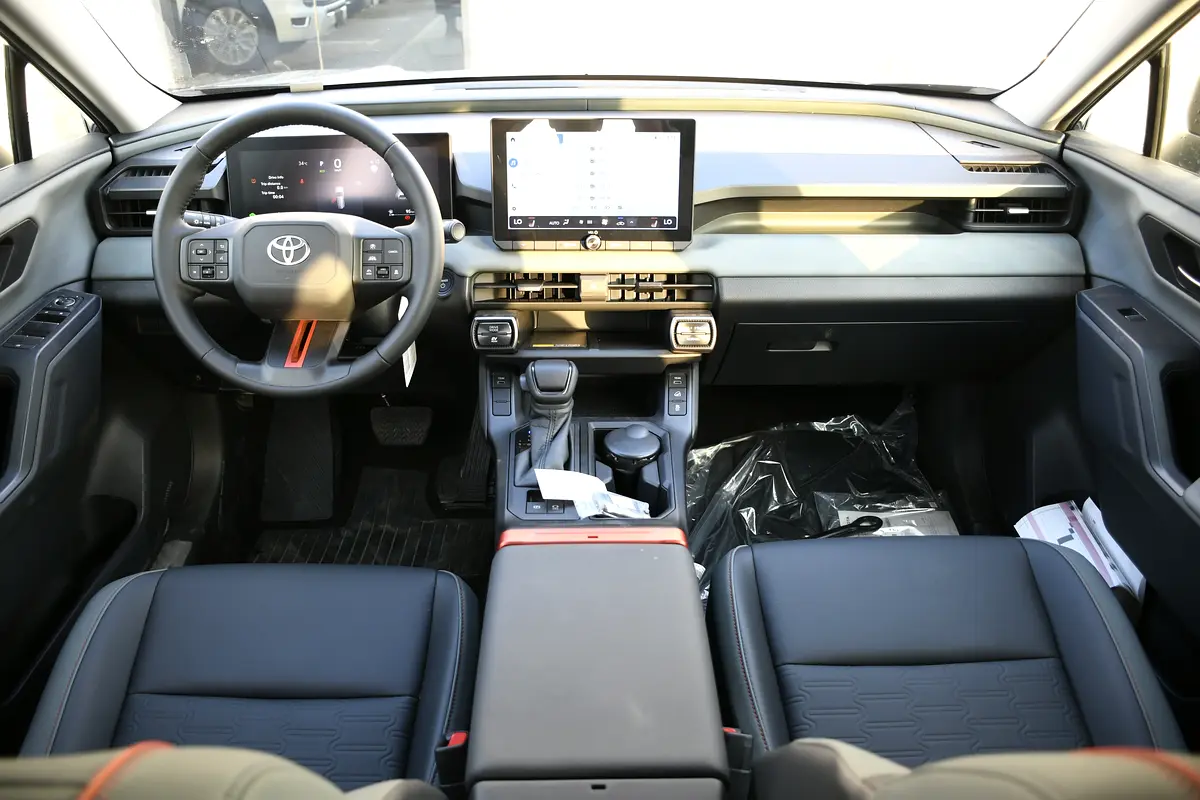 TOYOTA RAV4 Adventure 2026 - photo 8