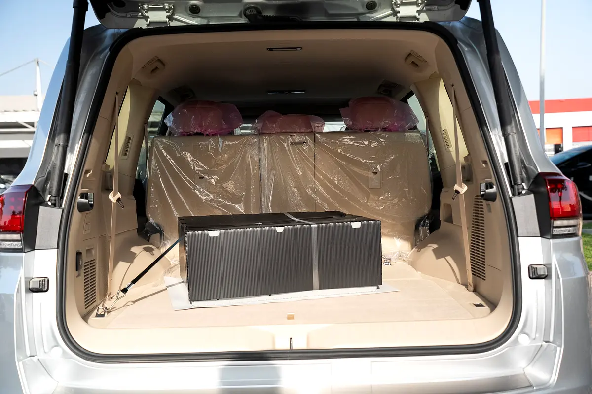 TOYOTA LAND CRUISER VXR 2026 - photo 4