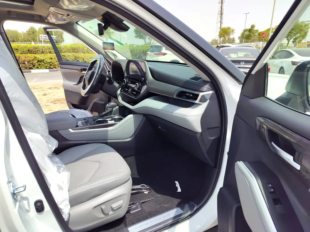 TOYOTA HIGHLANDER LIMITED HYBRID 2026 - photo 9
